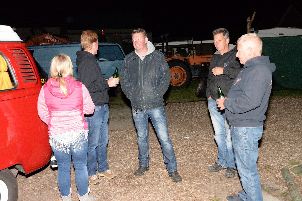 ../Images/Onderdelenmarkt op De Strandwal 015.jpg